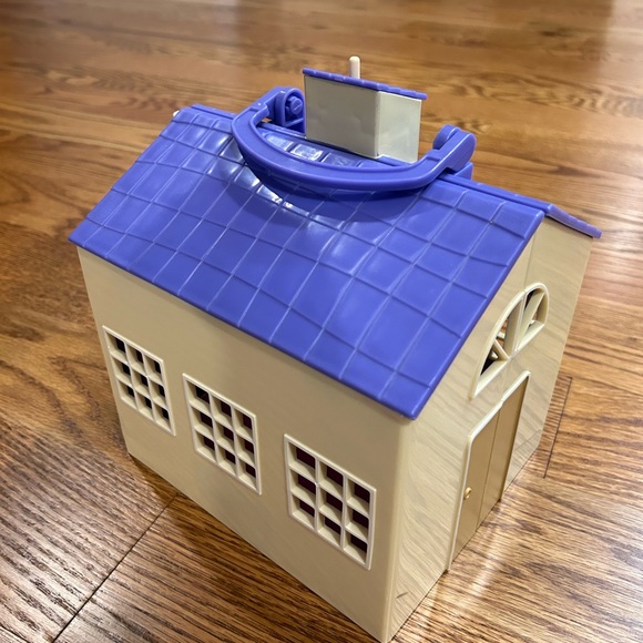 Peppa schoolhouse and figures - Picture 12 of 12